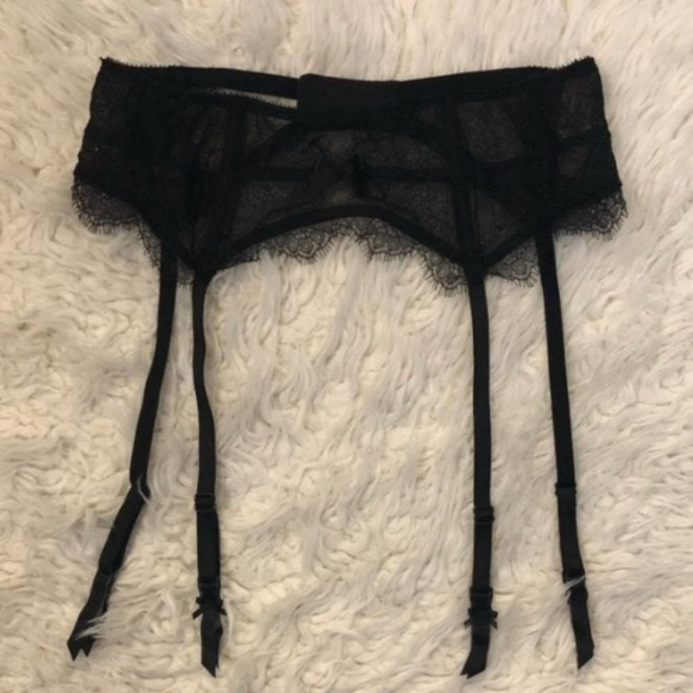Very‎ Sexy VS Chantilly Eyelash Lace Garter Belt Black XS/S